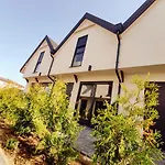 Apartamentowe Dalia Dom wakacyjny Sarbinowo