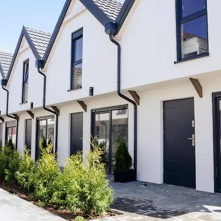 Apartamentowe Dalia Dom wakacyjny Sarbinowo